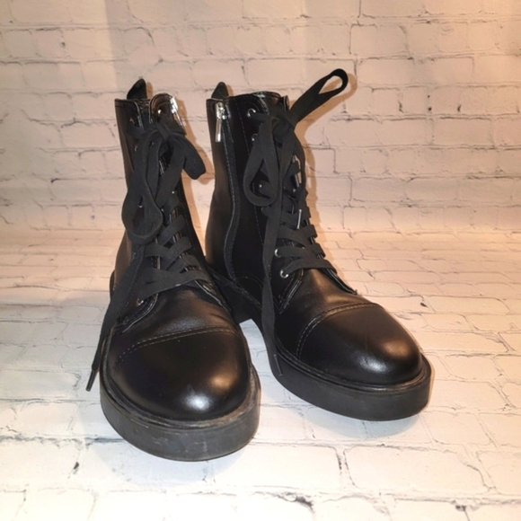 Calvin Klein Carson 2-T Black Vegan Women's Combat Boots Size 7.5 - Picture 1 of 8